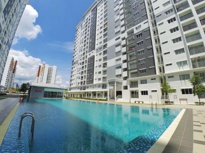 Semenyih Setia Ecohill , D Camellia apartment with aircond, cabinet