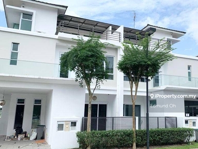 Senibong Cove 2.5 Storey Semi D with Fully Furnished Unit