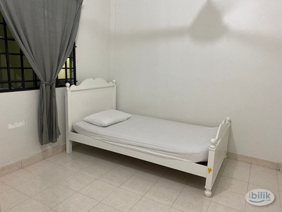 Single Room at Tainia Apartment, Kota Damansara
