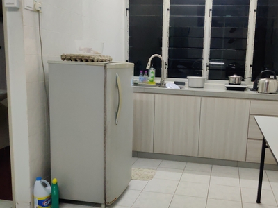 Small room for rent RM 380