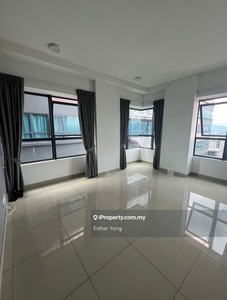 3 Rooms Condominium partially furnished is available for Rent now !