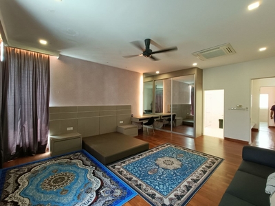 3.5 Storey Luxury Bungalow with Private Lift for Sale at Aspen Garden Residence Cyberjaya (Corner Lot)