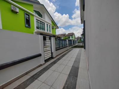 Bandar Uda Utama Double Storey Terrace Endlot Partially Furnished for Sale