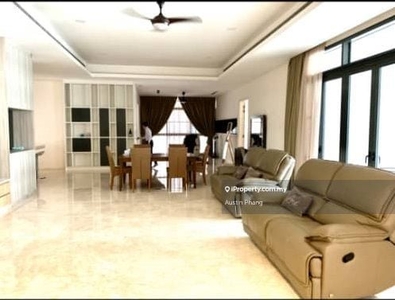 Clean & Well Maintained Unit, Overlooking Pool