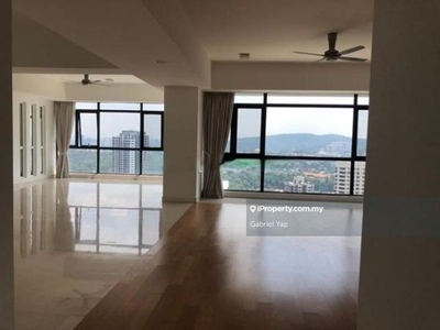 Exclusive & Private Corner Unit in A Luxury Residence w/ Calming View