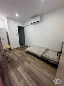 FREE DEPOSIT‼ Available Master Room at Bukit Bintang, KL City Centre just a ‍♀️ to MRT Imbi Station