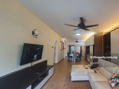 Freehold Nonbumi Lot Fully Renovated Partly Furnished