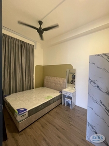 Fullu furnished resort medium room, near to LRT Sri Rampai.