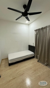 Fully furnished Room at The Holmes, Bandar Tun Razak