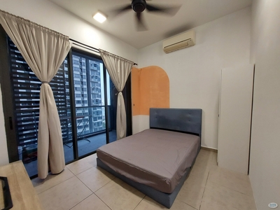 Middle Room + Private Large Balcony @ The Petalz, Old Klang Road