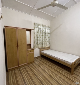Middle Single Room at Ipoh, Perak