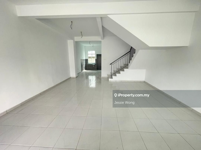 Newly Unit, 2 Storey Terrace, Taman Scientex, Anggun City, Rawang
