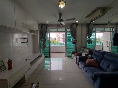 Residensi Kiara Jalil 1 - Heavily renovated & furnished big size super value cozy unit