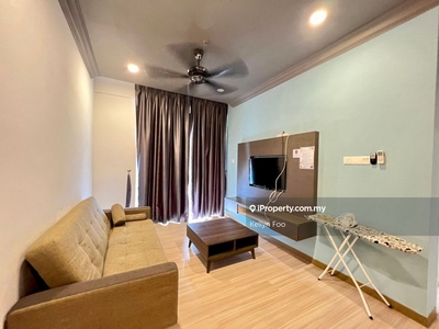 Seaview and city view, 8 mins drive to jonker street, located in town
