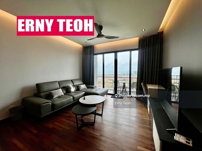 Seaview unit- fully furnished with 2 car parks- Tamarind Specialist