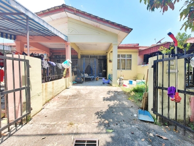 Single Storey Terrace Taman Seroja, Bandar Baru Salak Tingg