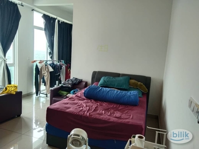 Studio at Saville @ D'Lake, Puchong-4km , 5min drive to small town ship with restaurants, clinic, mini mart, Uptown Puchong
