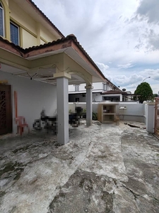 Taman Bukit Indah Double Storey Terrace End Lot 4+1 Bedrooms 3 Bathrooms for Sale