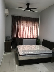 Taman Naluri Indah Female Room for Rent