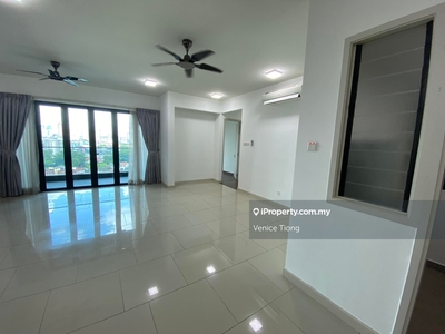 The Reach Partially Furnished Unit For Rent