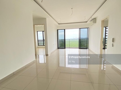 2-Bedroom Unit with Nice View! Walk to Shopping Mall & School