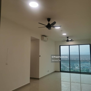 99 Residences Partial Furnished Facing Lake View For Rent
