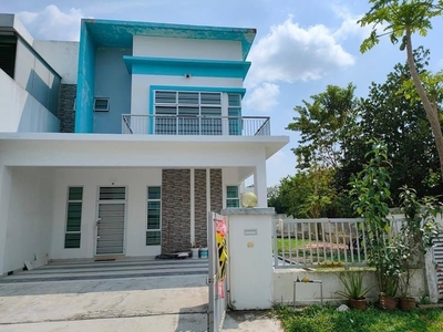 Bukit Jalil - Rumah Tepi Besar 35x90 Freehold !