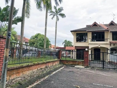 Charming Corner Lot House for Sale in Taman Perling