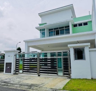 Double Storey Cluster House for Sale in Kempas Utama For Sale