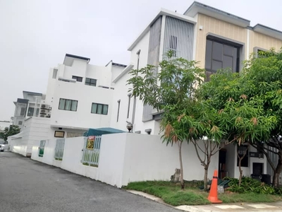 Freehold Endlot 3 Storey Link Terrace House Setia Utama 2 Setia Alam Shah Alam For Sale