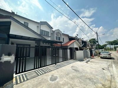 FULLY RENOVATED DOUBLE HOUSE STOREY TERRACE HOUSE FOR SALE