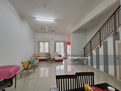 Gated n Guarded Partial Furnished Double Storey at Setia Alam for Sale