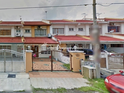 Terrace House For Auction at Taman Pinggiran Putra