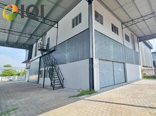 Semi Detached Factory / Warehouse [JURU] Freehold 200amps Cheap Sales!