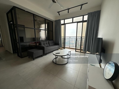 The quartz residence 3 rooms higest floor For Rent