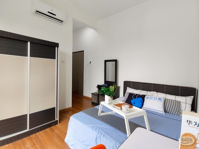 NEATLY FURNISHED & WELL-VENTILATED Premium Master Room at SkyVille 8, Old Klang Road