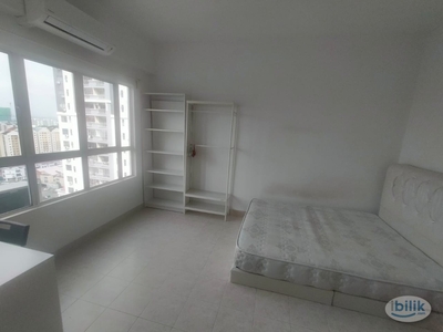 Fully Furnish Private Master Room (Private Bath, 1 Car Park) D'Aman Ria Condo PJ Ara Damansara for rent