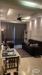Master bedroom with private bathroom for rent at Residensi Laguna condo, Bandar Sunway