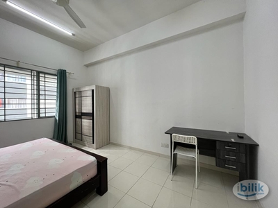 ⭐Master room⭐ Master Room at I Residence, Kota Damansara