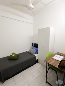 Pelangi Damansara Condominum Fully Furnished Room For Rent