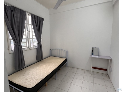 Single Room at Apartment Casa Prima (female only)