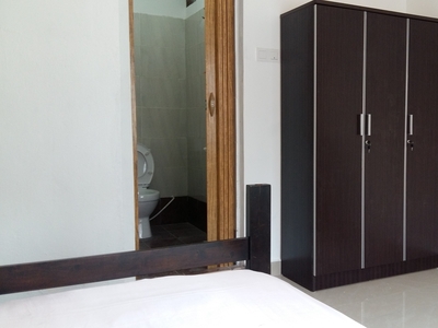 SS15 house opp Subang Parade – own bath, fully furnished room