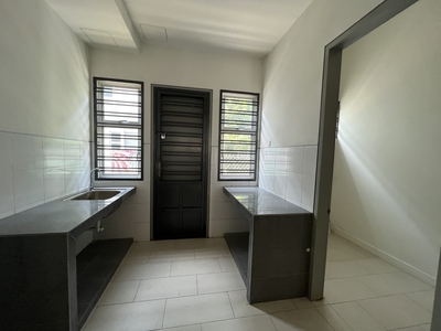 2-storey house, Chimes 24x75 @ bandar rimbayu for rent - Basic w kitchen