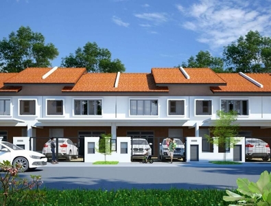Double Storey with extra land only 7XXK!!