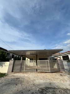House for Rent at Kulim City near to kulim hitech park(unfurnished) Location: Taman Seraya Kulim • 5-10 min drive to companies in Kulim Hitech • 5 mi