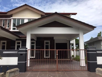 Kajang Freehold Double Storey 22x80 , Gated & Guarded only RM450K