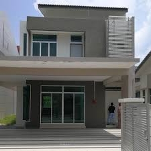 Kota Warisan 20x73 [ Monthy Installment RM2700 ] Freehold Double Storey , Gated & Guarded