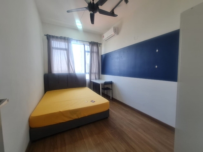 Master, Middle, Single, Balcony at The Greens (Residensi Hijauan), Shah Alam Rooms for Rent