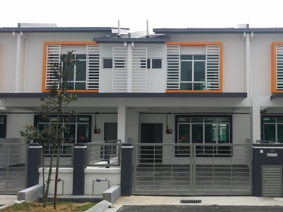 Putra Heights [ Gaji Bersih RM4000 Can Apply ] 22x70 Freehold Double Storey