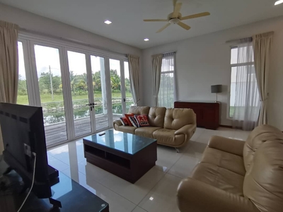 Senibong Isola Villa 3 Storey Bungalow Fully Furnished for Rent